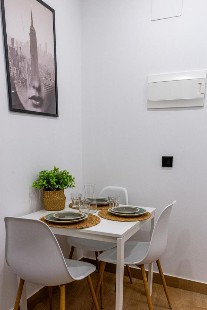 Apartamentos Cibeles Centro Historico, Nuevo Establecimiento Μέριδα Εξωτερικό φωτογραφία